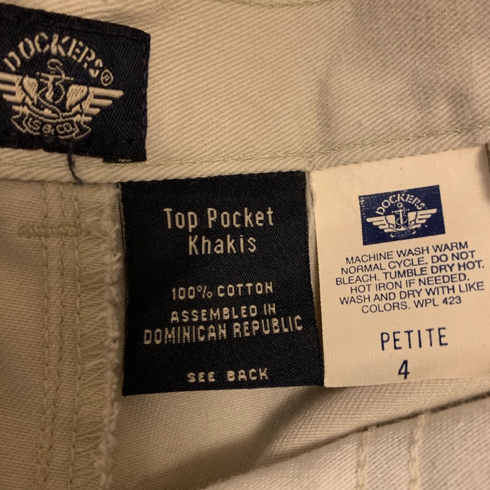 Dockers shorts - Picture 3 of 3